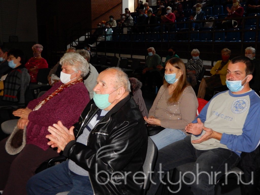 Soltész Rezső koncert az Idősek Napján 16